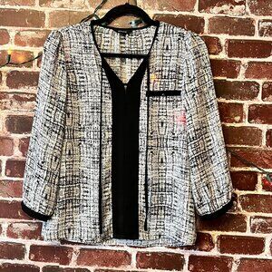 RW&CO Black and White Patterned Blouse - Size Small
